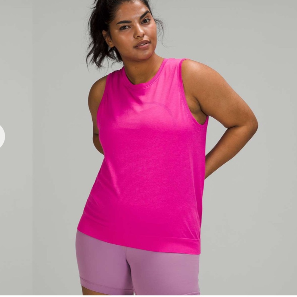 Lululemon Swiftly Breathe Muscle Tank Top
Size 8 Sonic Pink